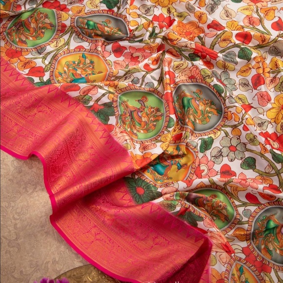 Saree with blouse size 38 expandable to 44 - Picture 4 of 10